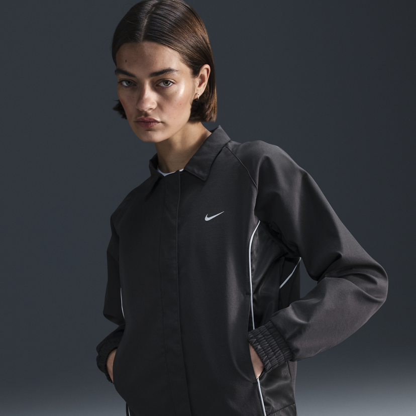 Jacka Nike Woven Jacket Svart | HQ3750-010