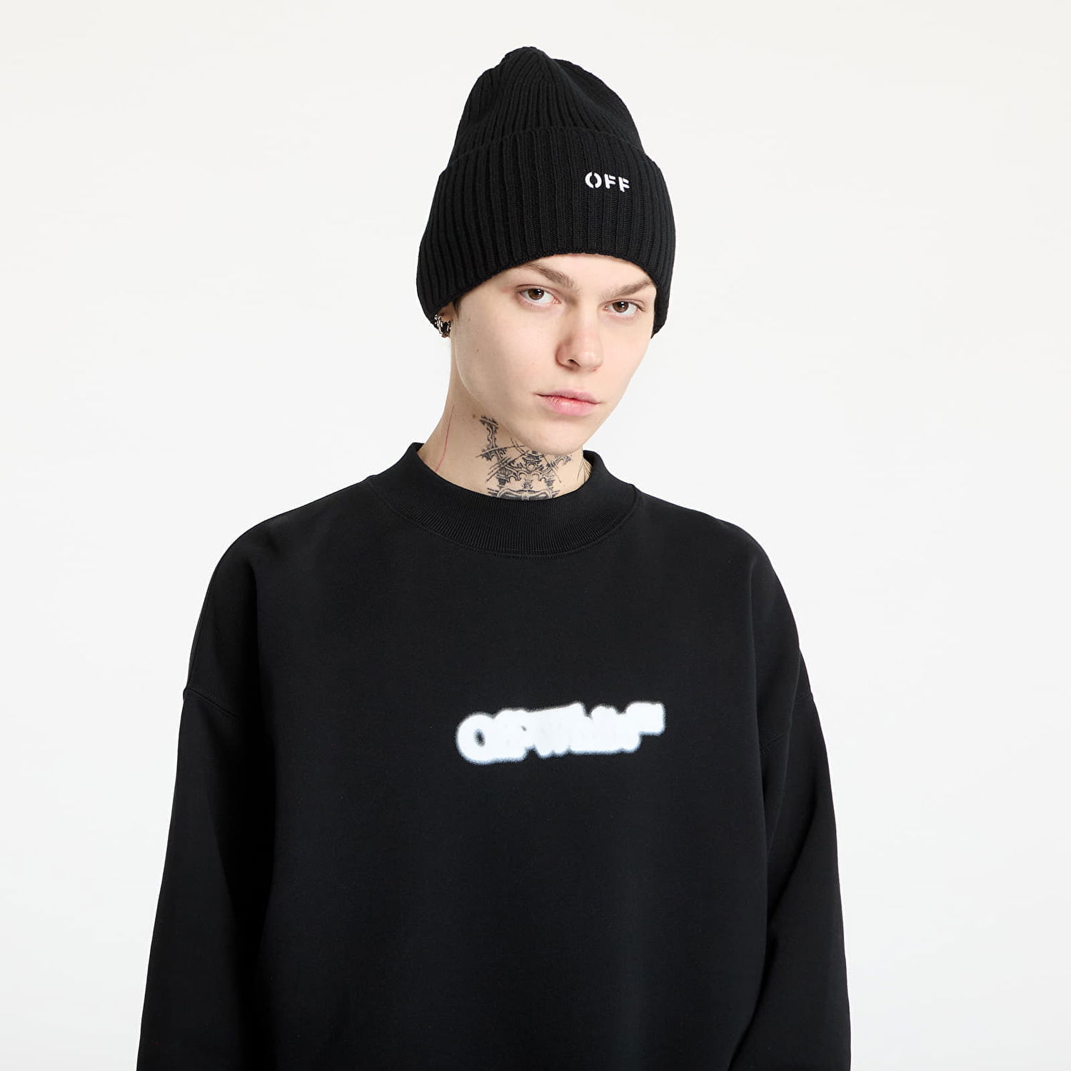 Sweatshirt Off-White Off-White Spray Arrow Skate Crewneck Svart | OMBA054S25FLE0041001, 1