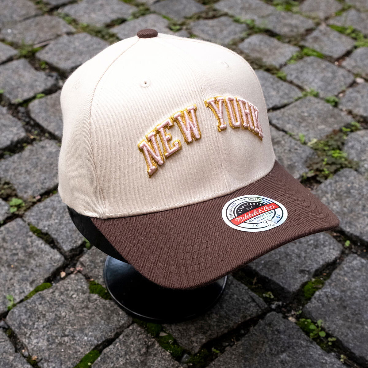 Keps Mitchell & Ness Mitchell & Ness New York Knicks Adjustable Classic Red Snapback Beige | HC14303-NYKCRBR, 0