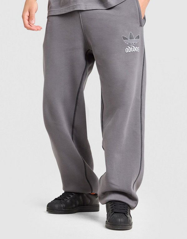 Träningsbyxor adidas Originals Gfx Pt Lo Sweatpants Grå | KG8597, 1