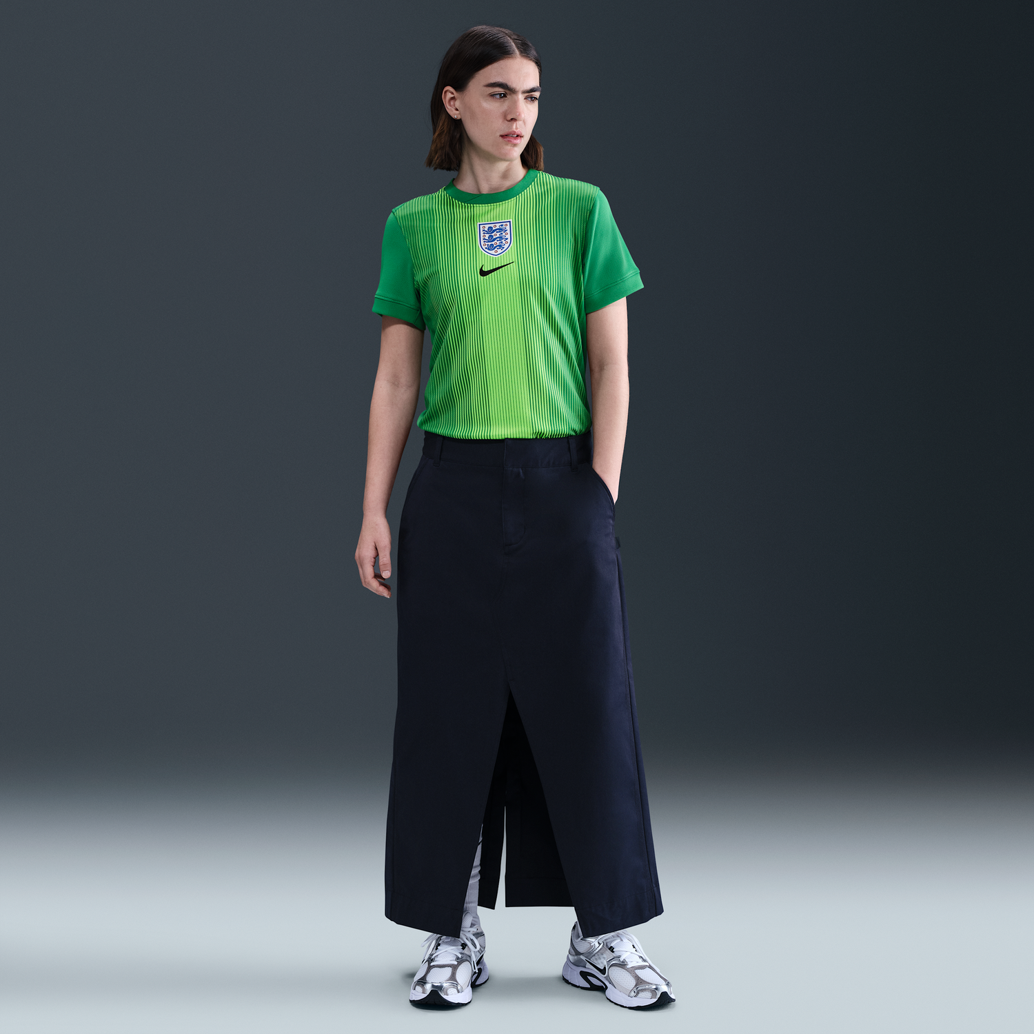 Jersey Nike England Stadium 2025/26 Dri-FIT Replica Goalkeeper Short Sleeve Jersey Grön | IF3957-310, 1