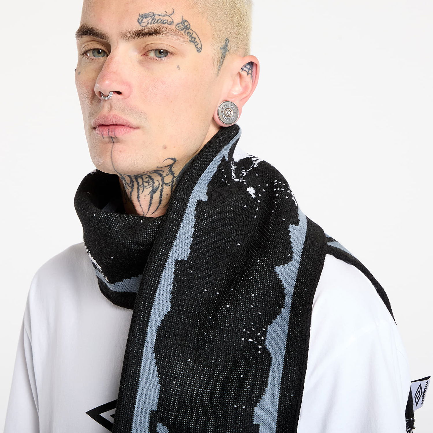 Halsduk Umbro Cult Unity SPYCAM Scarf Flerfärgad | UBMW232YA11 BLK0028, 1