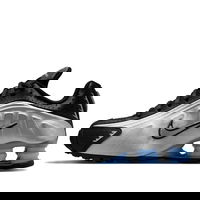 Shox R4