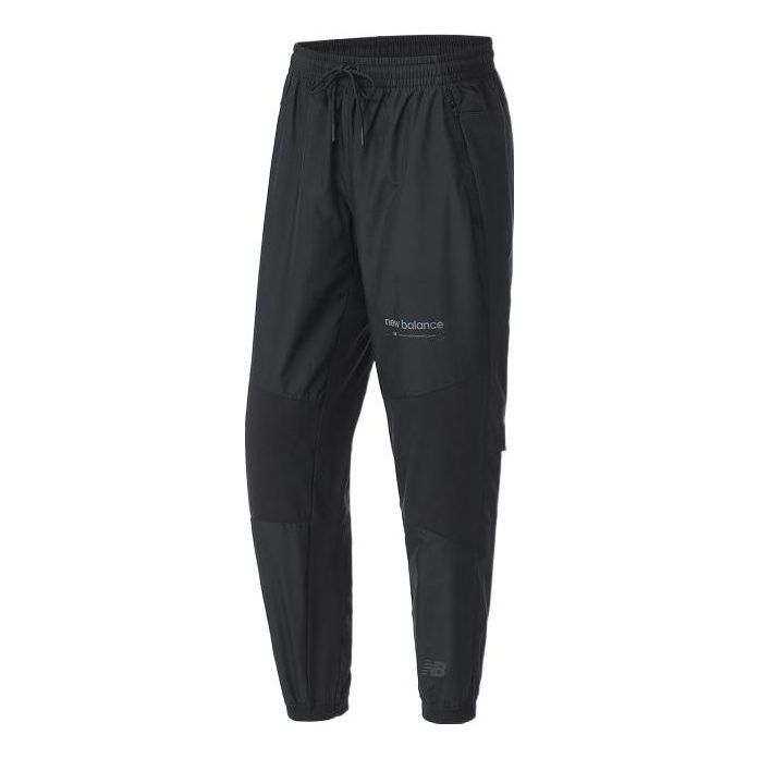 Träningsbyxor New Balance Lightweight Woven Pants Svart | AMP21049-BK