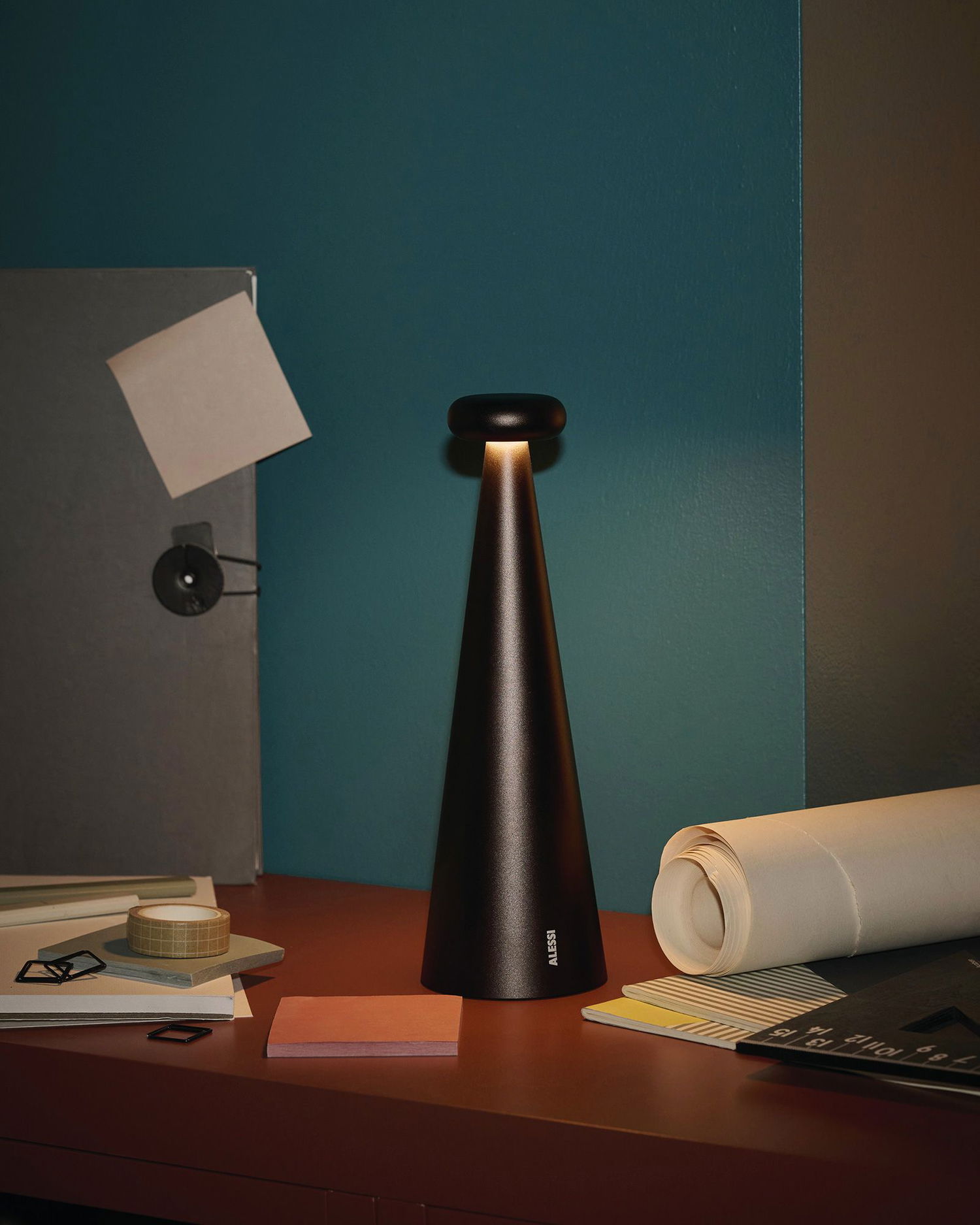 Heminredning Alessi Bedin USB-C Table Lamp Svart | AST02-BR, 1