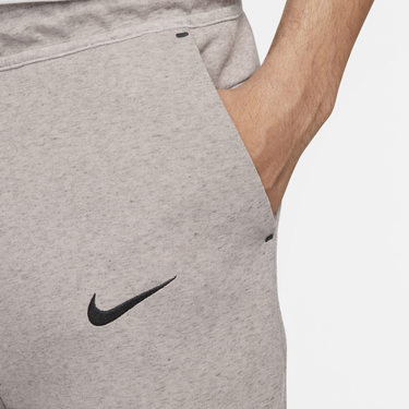 Träningsbyxor Nike Tottenham Hotspur Tech Fleece Third Football Pants Grå | FQ8023-272, 1