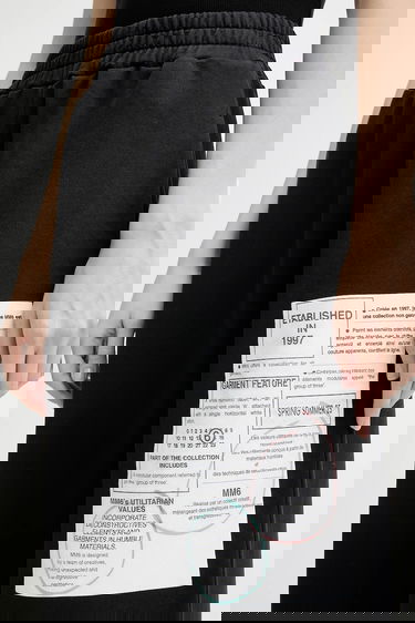 Träningsbyxor Maison Margiela MM6 Maison Margiela Print Sweatpants Svart | S52KA0527.M25012, 3