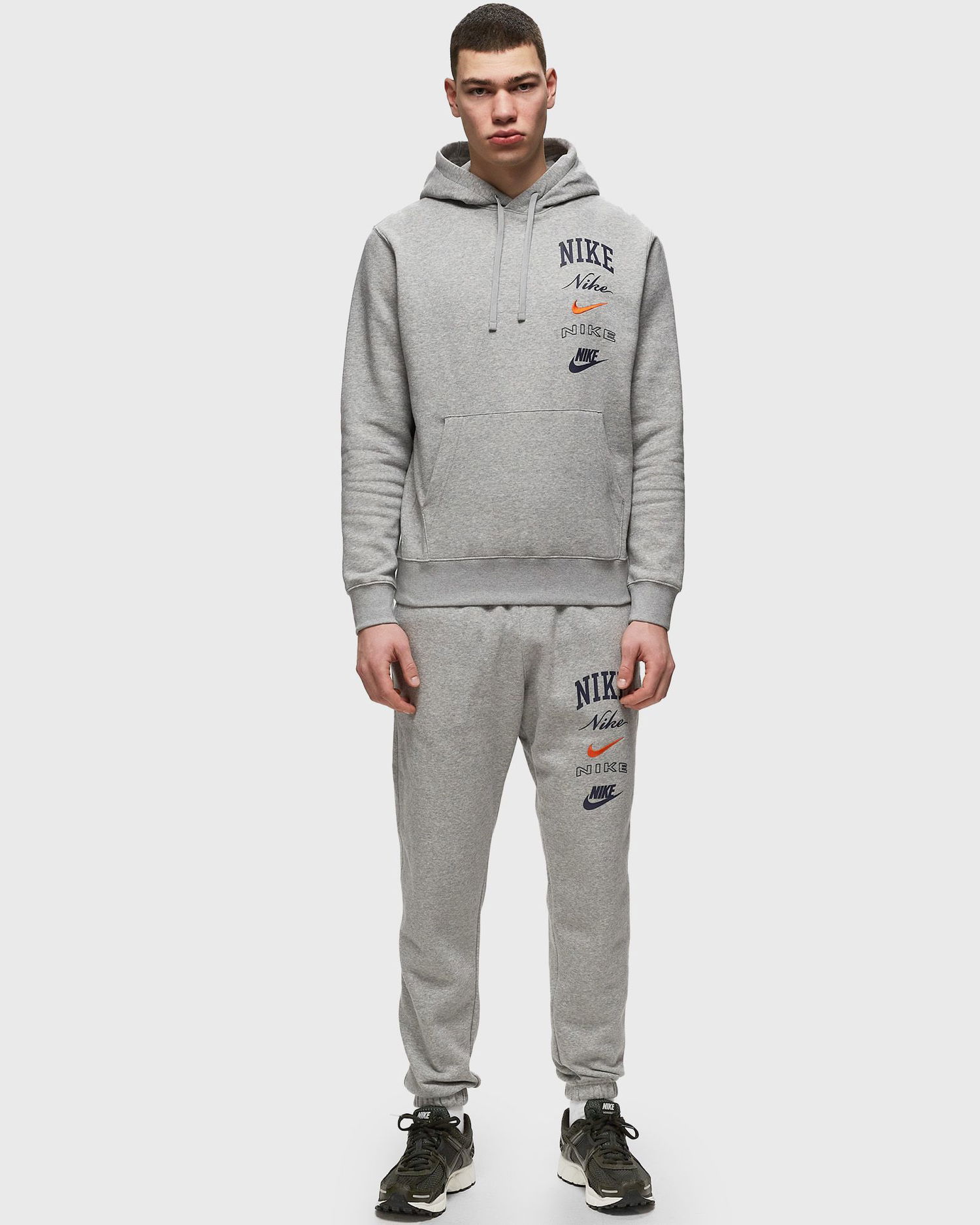 Träningsbyxor Nike Club Fleece Cuffed Pant Grå | FN2643-063, 1