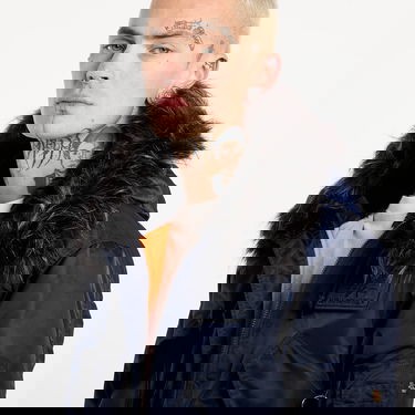 Bomberjacka Alpha Industries Hooded Custom Ultra Bomber Jacket with Faux Fur Trim and Orange Lining Mörkblå | 113145-697, 1