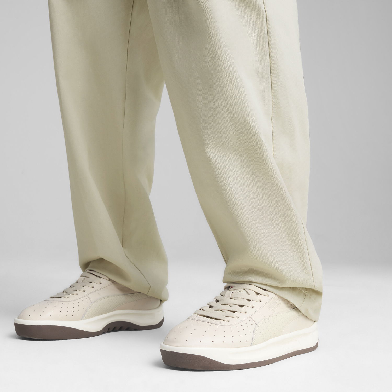 Sneakers och skor Puma PALAIS ARTISAN GV Special Beige | 401598_01, 1