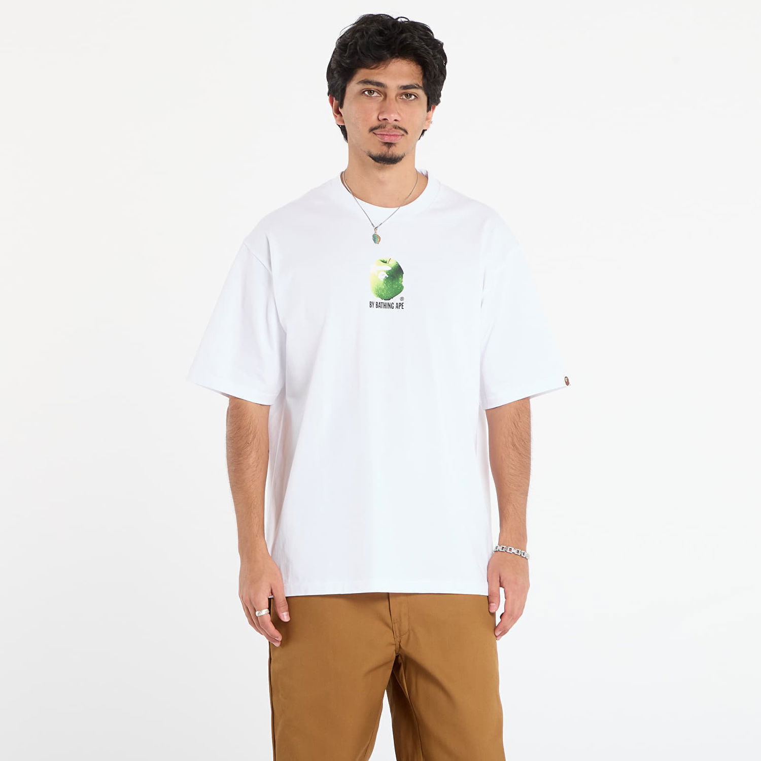 T-shirt BAPE A BATHING APE Apple Graphic Relaxed Fit Tee Vit | 001TEL801308MWHT, 0