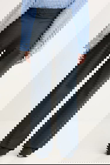 Byxor Ottolinger Ottolinger Double Fold High Waist Flare Pants Mörkblå | 123.201723.01, 2