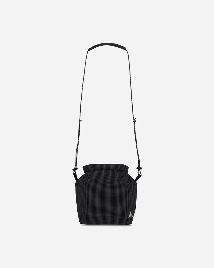 Axelväska ROA Yuna Reinforced Crossbody Bag Svart | RBUW2107FA91 BLK0001