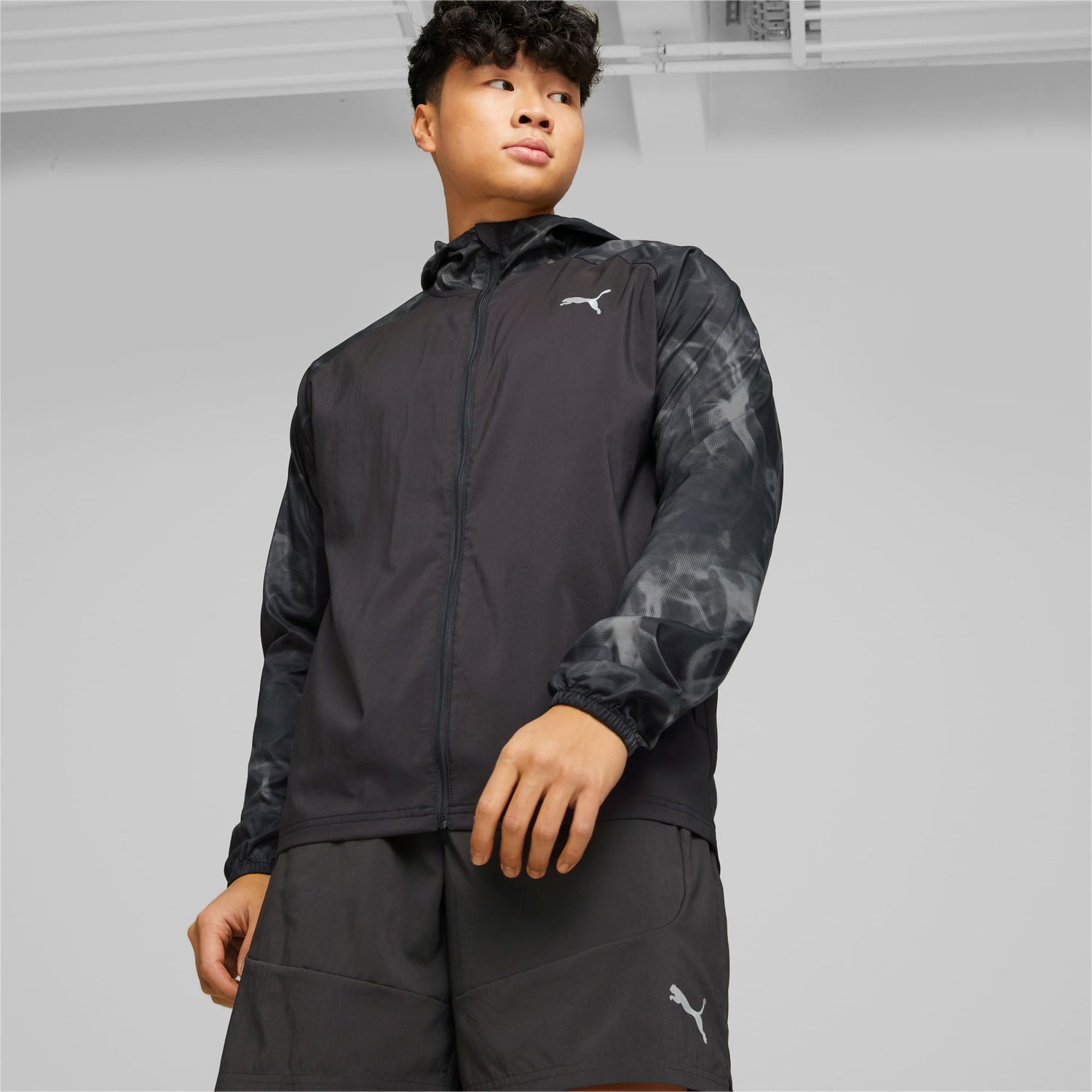 Jacka Puma Run Favourite Printed Woven Jacket Svart | 523389_01, 0