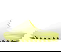 Yeezy Slide "Glow Green"