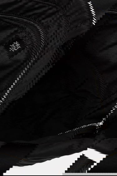 Tygpåse MAISON KITSUNÉ Maison Kitsuné Chevron Quilted Large Tote Svart | PM05104WB0043, 4