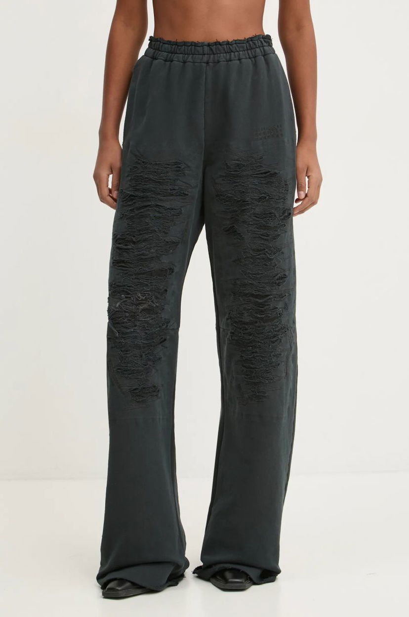 Träningsbyxor Maison Margiela Distressed Sweatpants Svart | S62KB0214.M25004