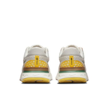 Sneakers och skor Nike Infinity Run 3 A.I.R. x Hola Lou Beige | DO9496-001, 2
