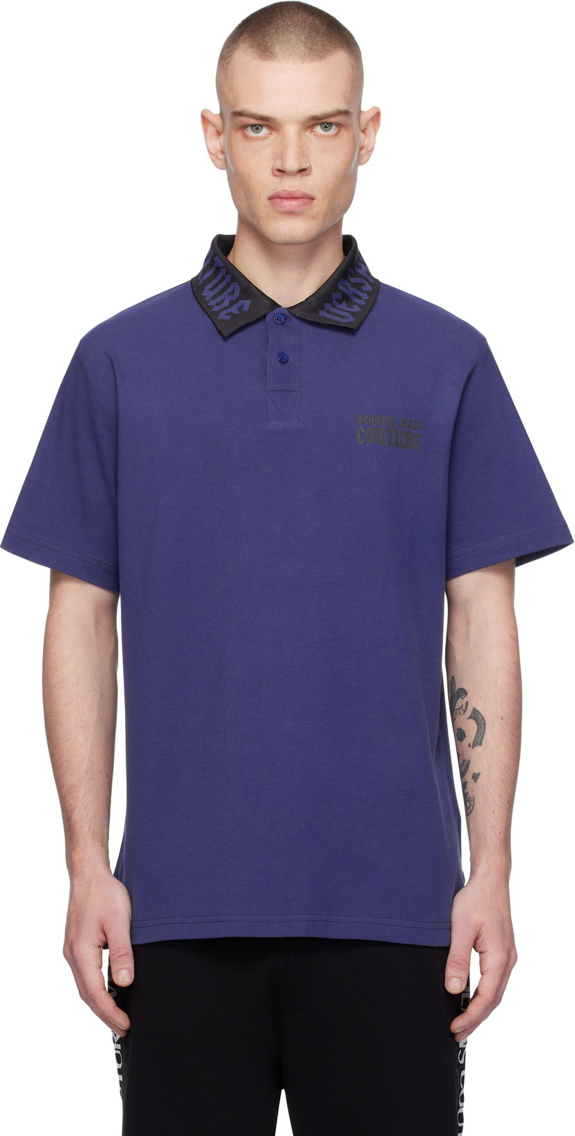 Polotröja Versace Gothic Logo Polo Shirt Blå | E77GAGT05_ECJ01T