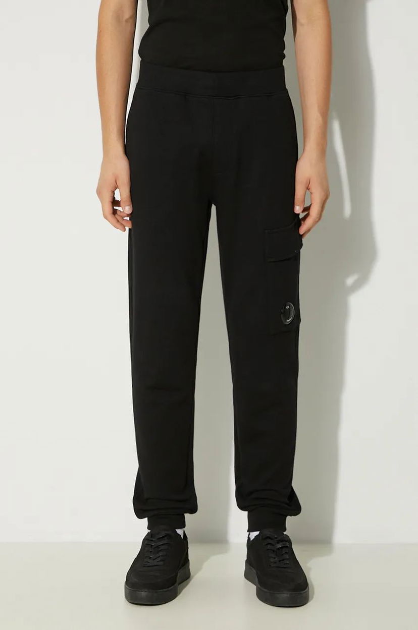 Träningsbyxor C.P. Company Diagonal Raised Fleece Cargo Sweatpants Svart | 17CMSP017A005086W