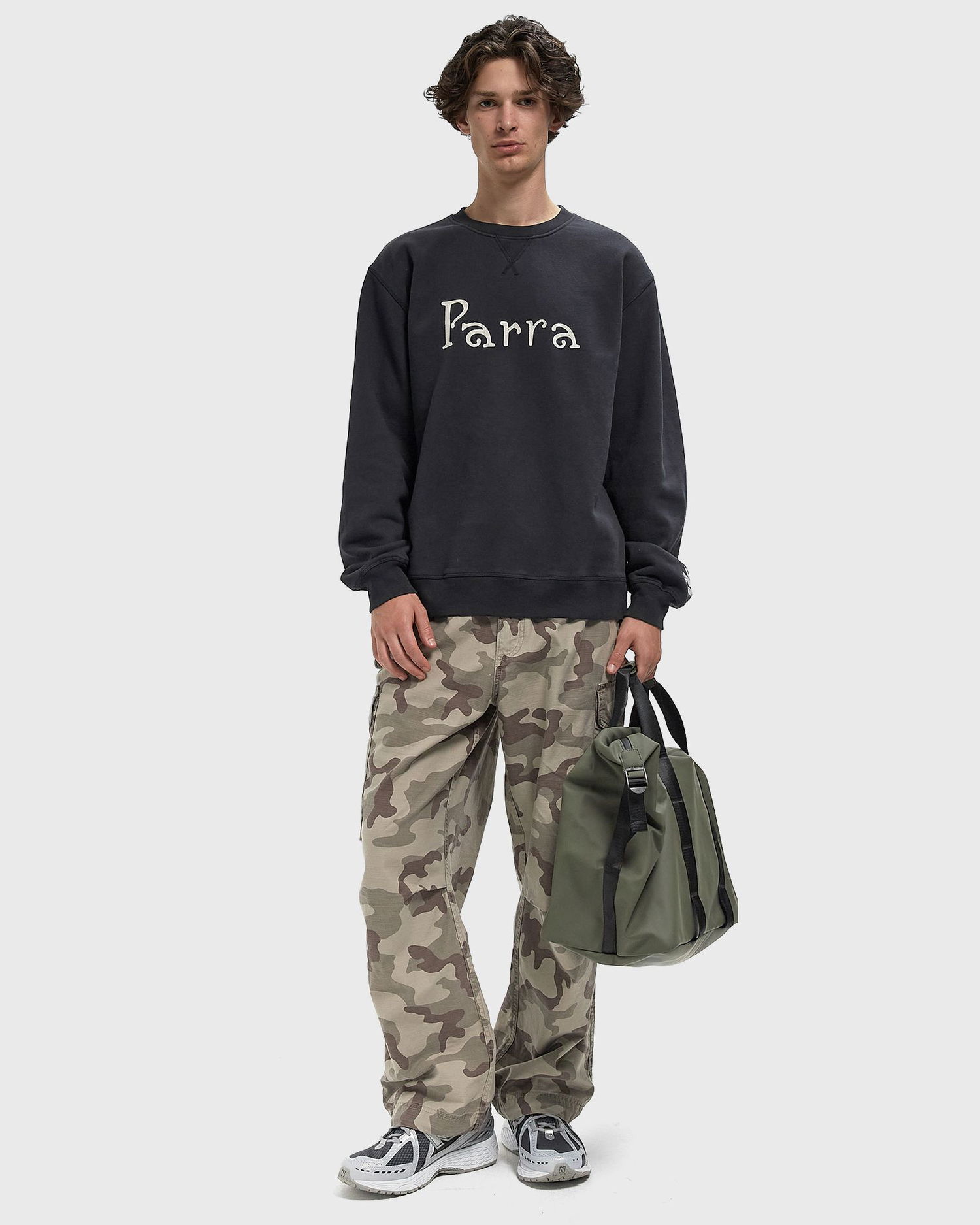 Sweatshirt By Parra Weird Trad Logo Crew Neck Sweatshirt Svart | 54320, 1