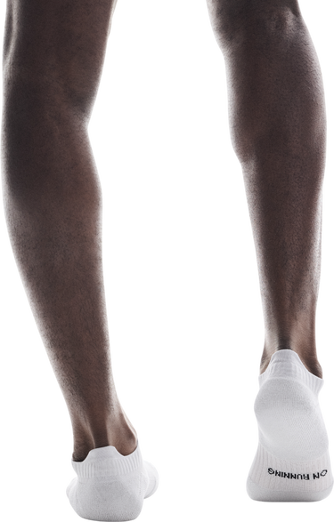 Strumpor On Running Running Core Low Socks Vit | 2uf10080561, 2