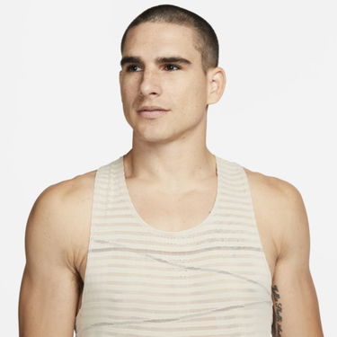 Linne Nike Dri-FIT ADV Run Division Pinnacle Running Tank Brun | DQ4774-206, 2