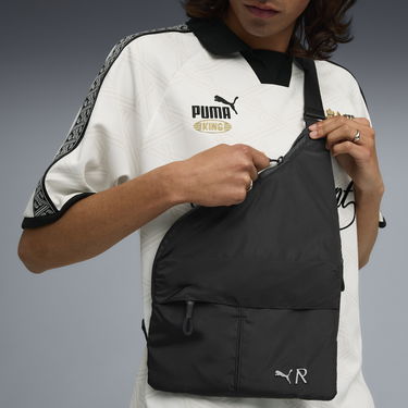 Axelväska Puma PUMA x REPRESENT Sling Bag OSFA Svart | 091822_01, 2