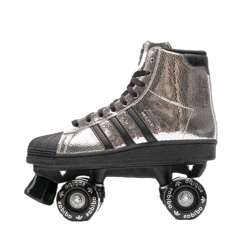 Sneakers och skor adidas Originals Originals Superstar 82 Skate Roller Skates Metallisk | JH5522