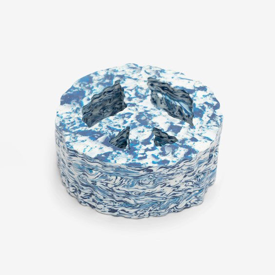 Heminredning Space Available Clouded Peace Coaster - Set Of 4 Flerfärgad | SA-CPC001-BLU