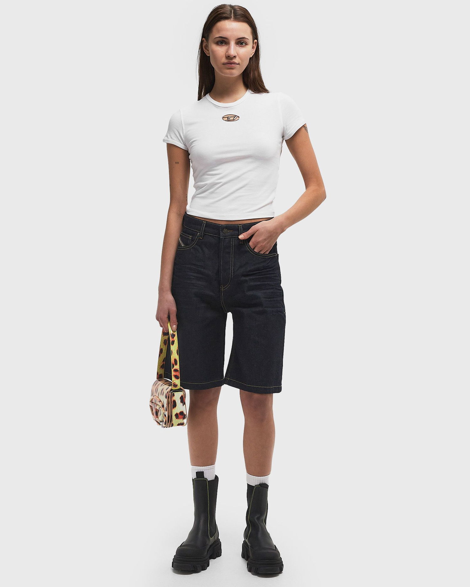 Crop top Diesel Diesel T-UNCUTIE-LONG-OD-Q1 Short Sleeve Crop Top, Size: L Vit | A16839-0CLBR-100, 1