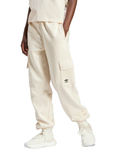 Träningsbyxor adidas Originals Essentials Fleece Cargo Jogger Beige | IR5906