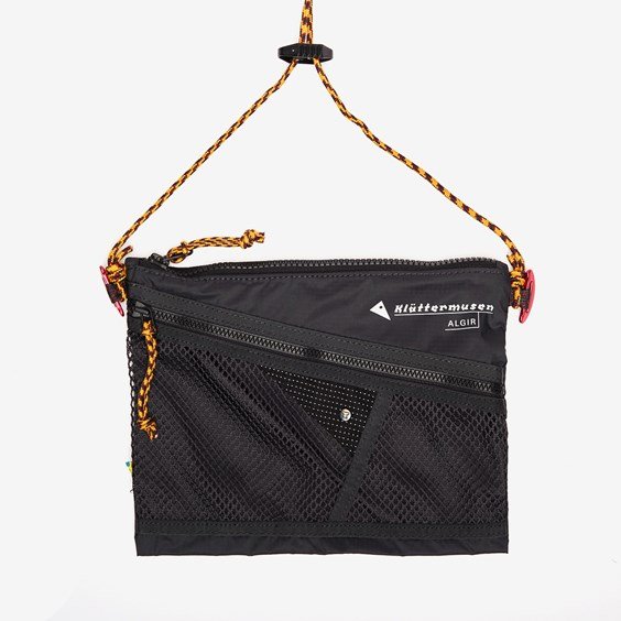 Handväska Klättermusen Algir Accessory Bag Medium Svart | 41426U01-961