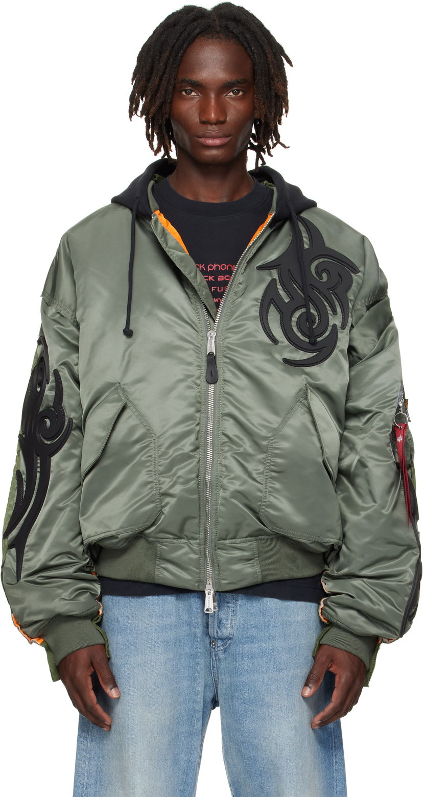 Bomberjacka VETEMENTS VETEMENTS x Alpha Industries Reworked Bomber Jacket Grön | UH76BO890GG
