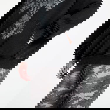 Sweatshirt MISBHV MISBHV Goth Cross Graphic Hoodie Svart | 251M212, 2