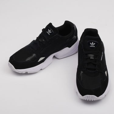 Sneakers och skor adidas Originals Falcon W Svart | B28129, 2