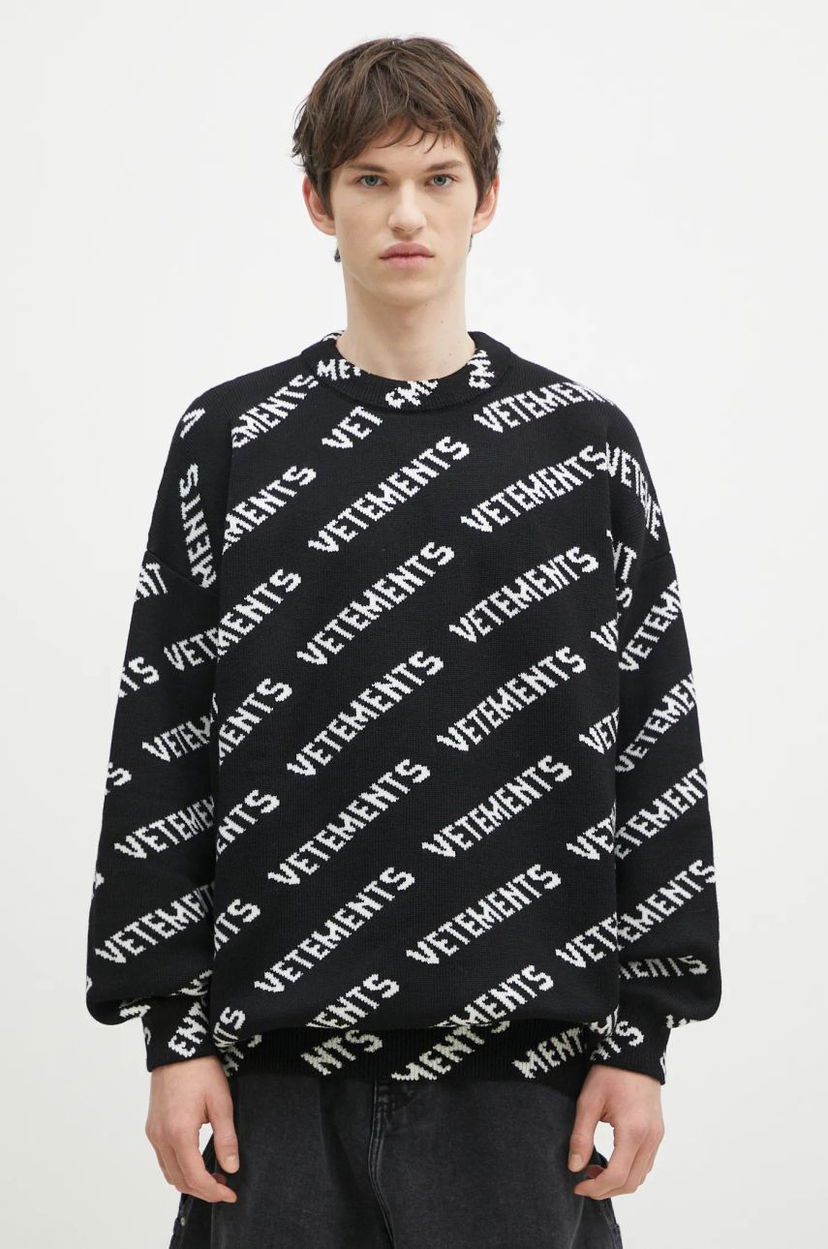 Sweater VETEMENTS VETEMENTS Monogram Warm Knit Sweater Svart | UA66KN150B