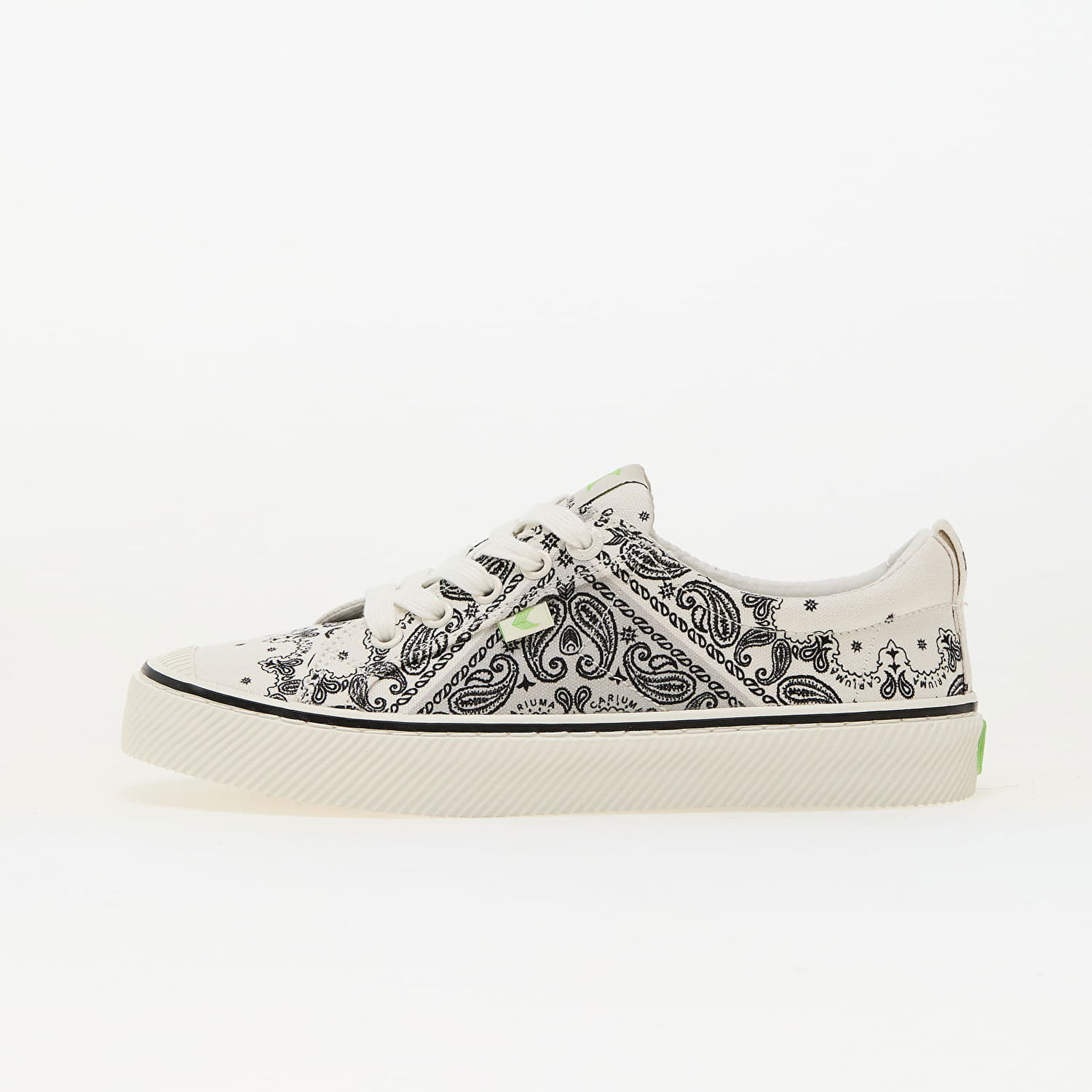 Sneakers och skor Cariuma Oca Low Bandana Flerfärgad | 100103W36 W, 0