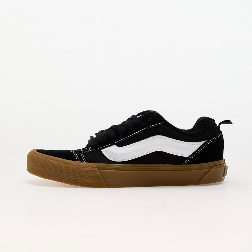 Skateboarding Vans Knu Skool Black/ Gum Svart | VN0009QCB9M1