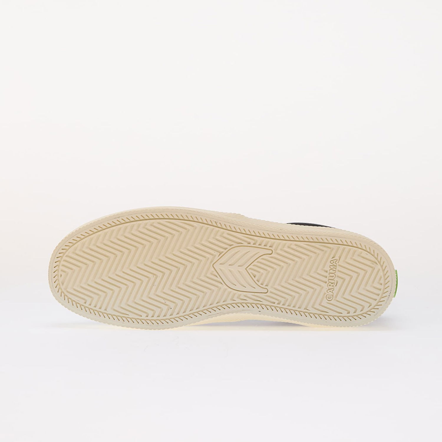 Sneakers och skor Cariuma Slip-On Black Svart | 450704B01 M, 1