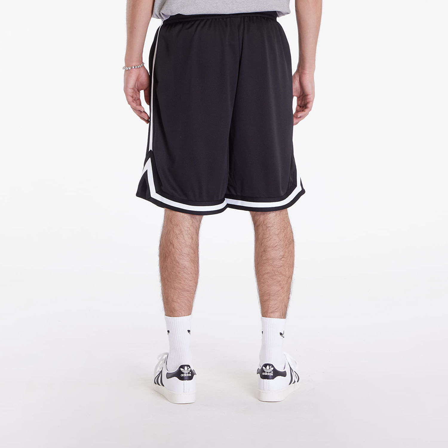 Shorts Urban Classics Stripes Mesh Shorts Black/ Black/ White Svart | TB243-00052, 1
