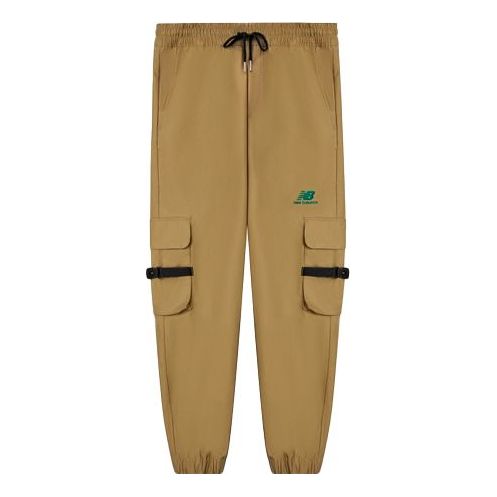 Cargo byxor New Balance Cargo Pants Brun | AMP11310-BEI