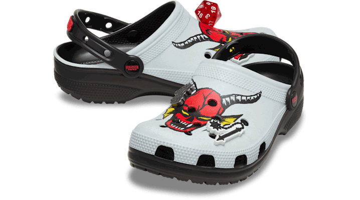 Sneakers och skor Crocs Stranger Things Hellfire Classic Clogs Vit | 211507-90H, 1