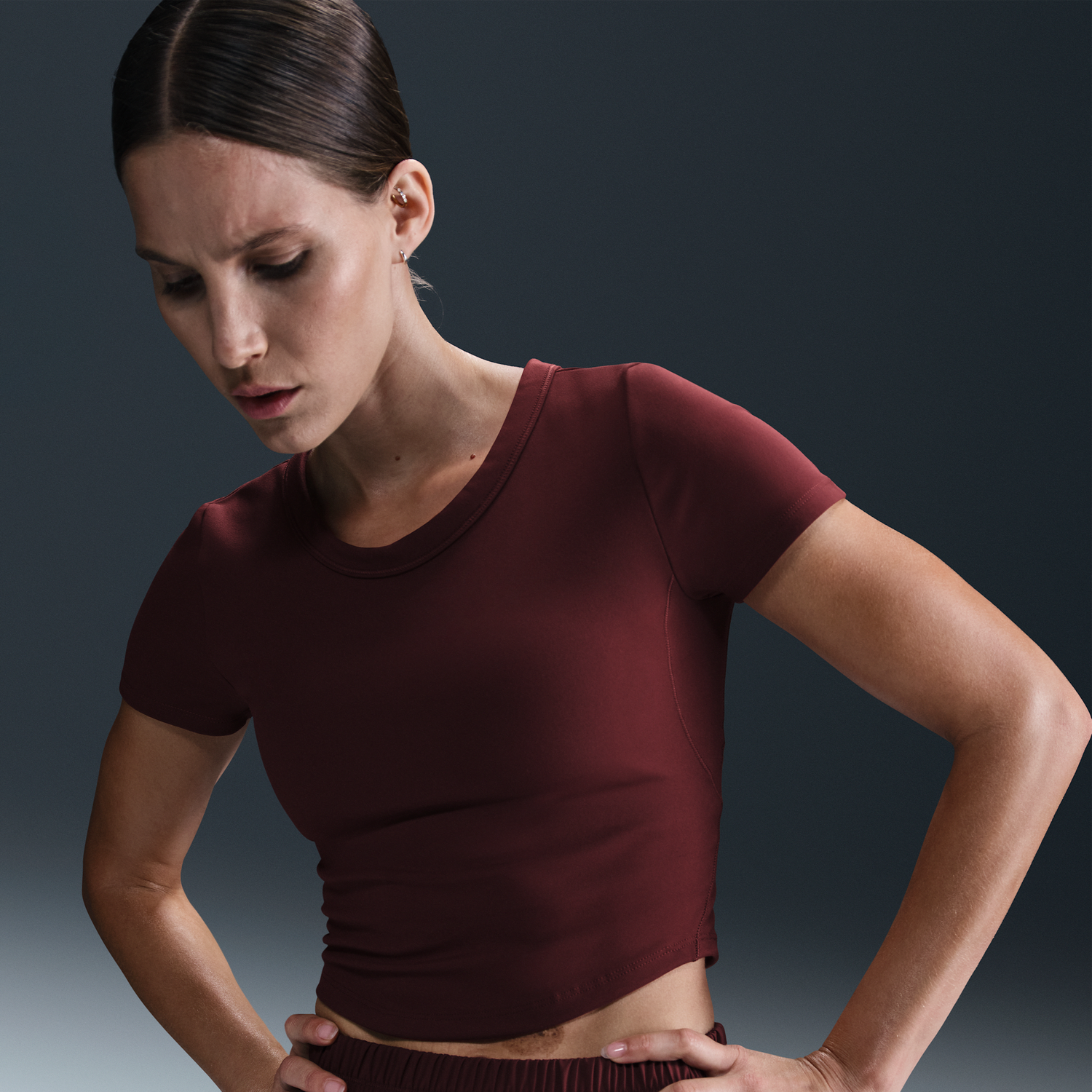 Crop top Nike Nike One Fitted Dri-FIT Cropped Short Sleeve T-Shirt Bourgogne | FN2804-619, 0