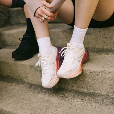 Sneakers och skor Saucony Saucony Hurricane 25 Rosa | s11026-224, 7