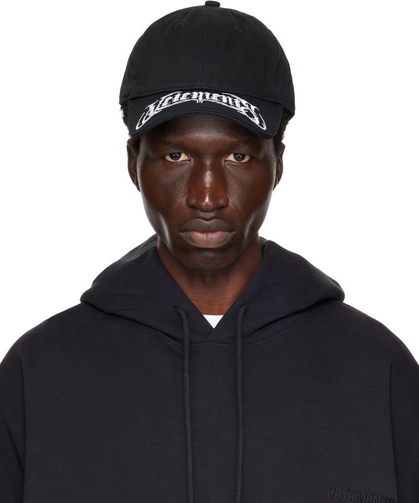 Keps VETEMENTS Metal Logo Baseball Cap Svart | UA66CA140B
