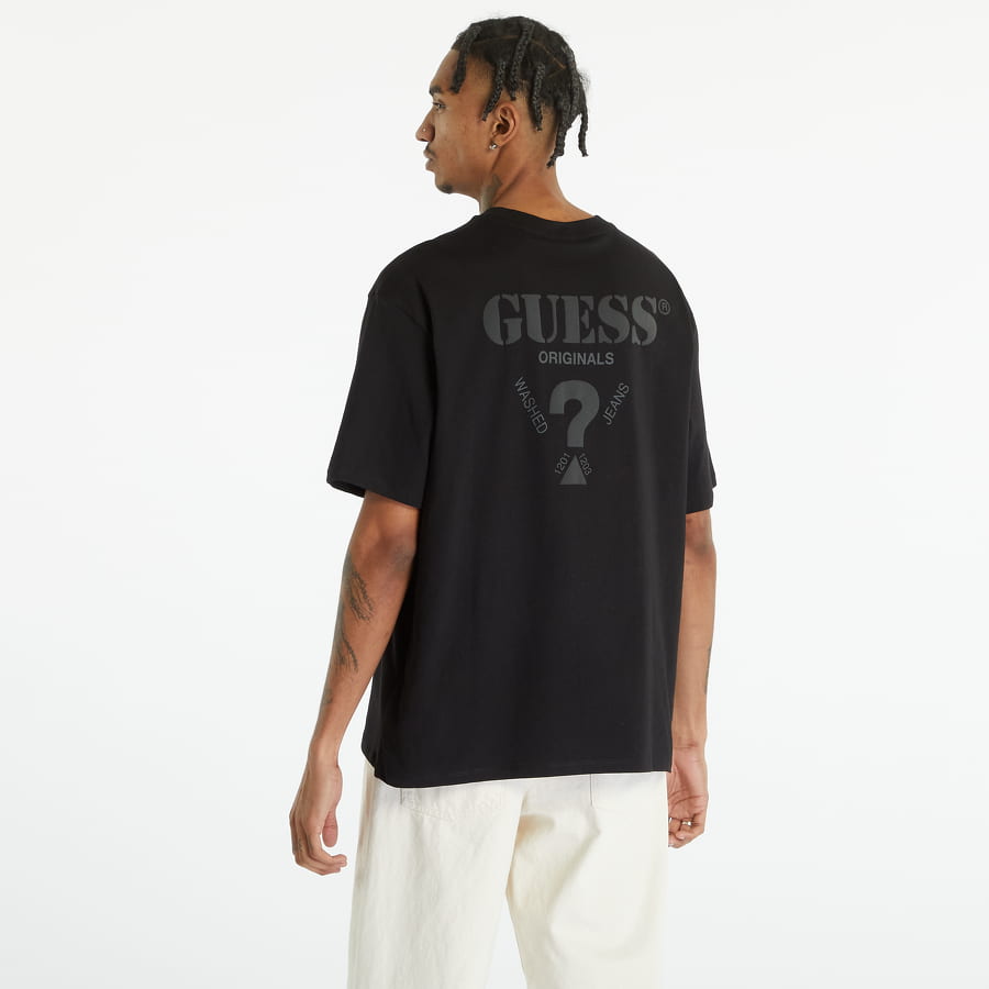 T-shirt GUESS Go Triangle Logo Tee Svart | M3GI71K9XF3-JBLK, 1