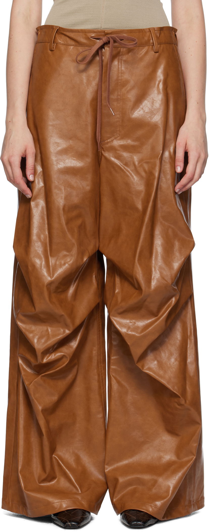 Byxor Maison Margiela MM6 Maison Margiela Draped Faux-Leather Trousers Brun | S52KA0510 M35465