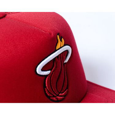 Keps Mitchell & Ness NBA Evergreen Trucker Cap Röd | HT8032-MHERED1, 2