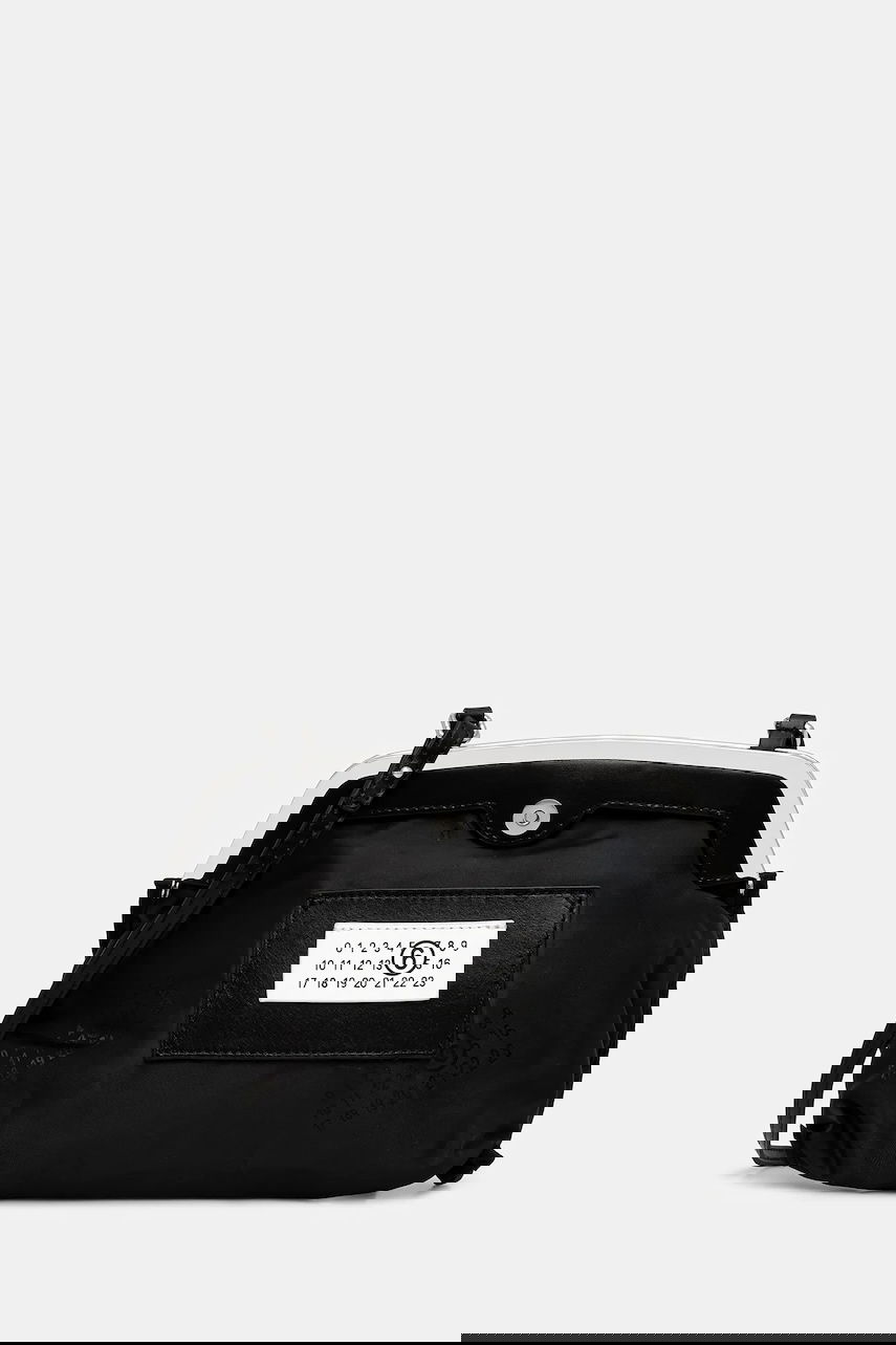 Axelväska Maison Margiela Small Frame Shoulder Bag with Numeric Patch Detail Svart | SB6WF0008.P8503.HA751, 0